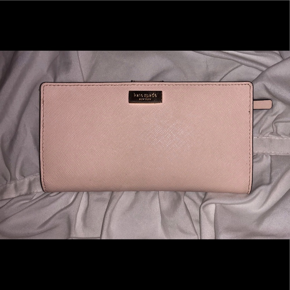 LIGHT PINK KATE SPADE WALLET